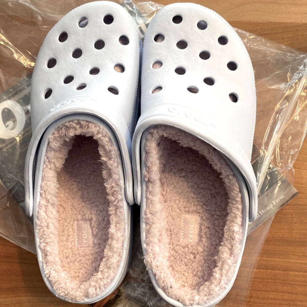 Lined Crocs